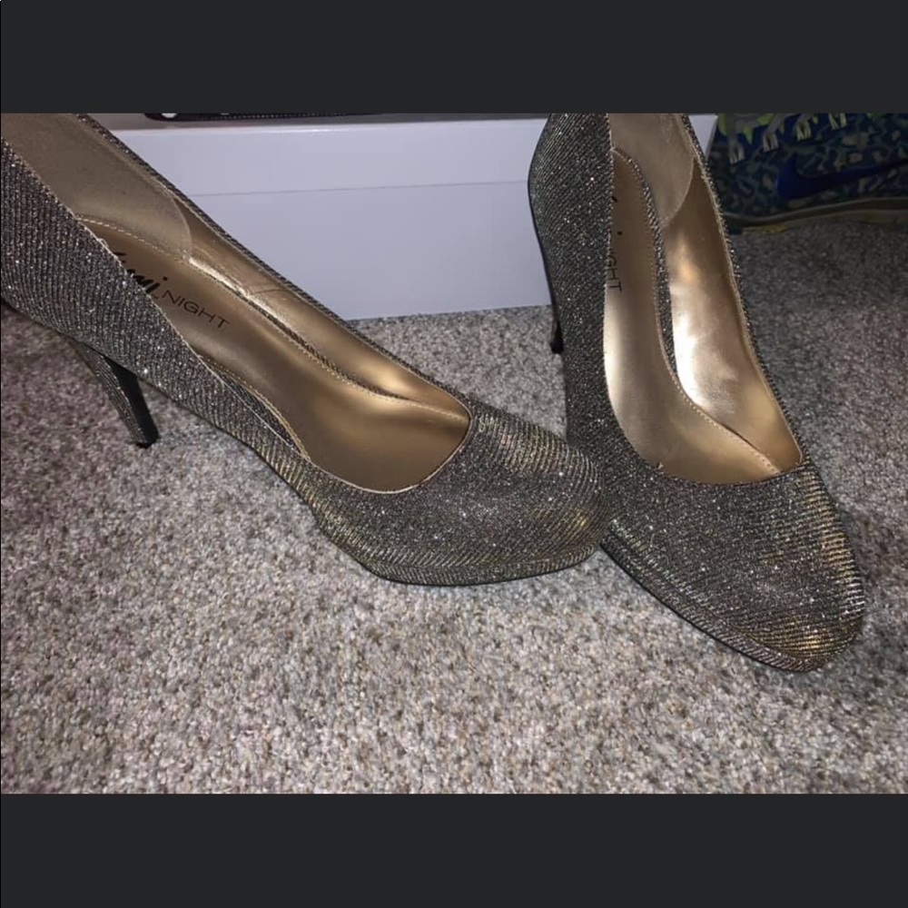 Gold/Silver Heels